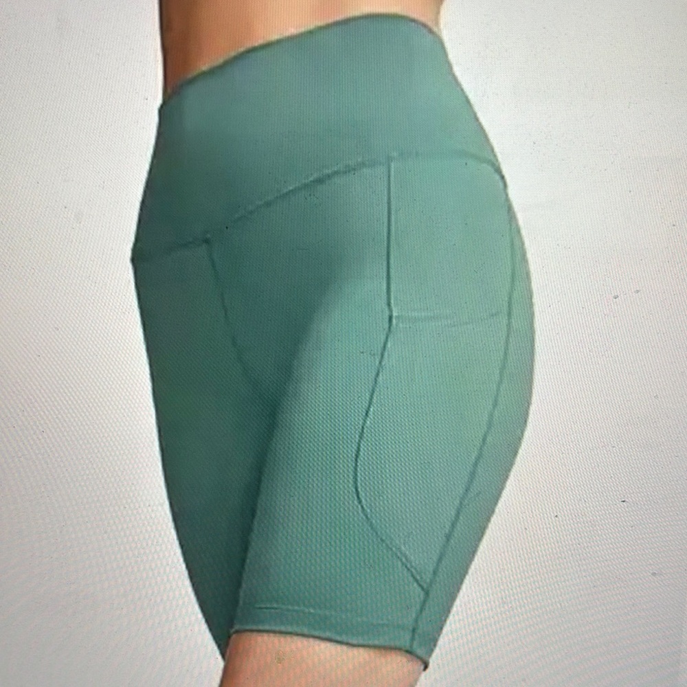Nike One Women’s 8” High-Rise Dri-Fit Athletic Shorts - Bicoastal - XS